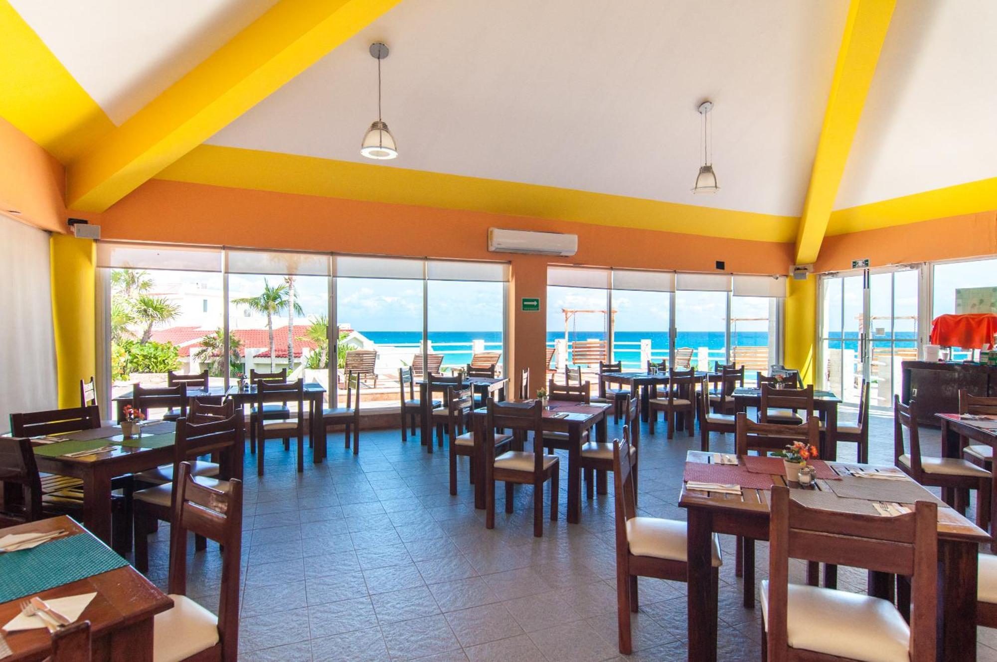 Solymar Condo Beach Resort By Casago Cancun Exterior photo