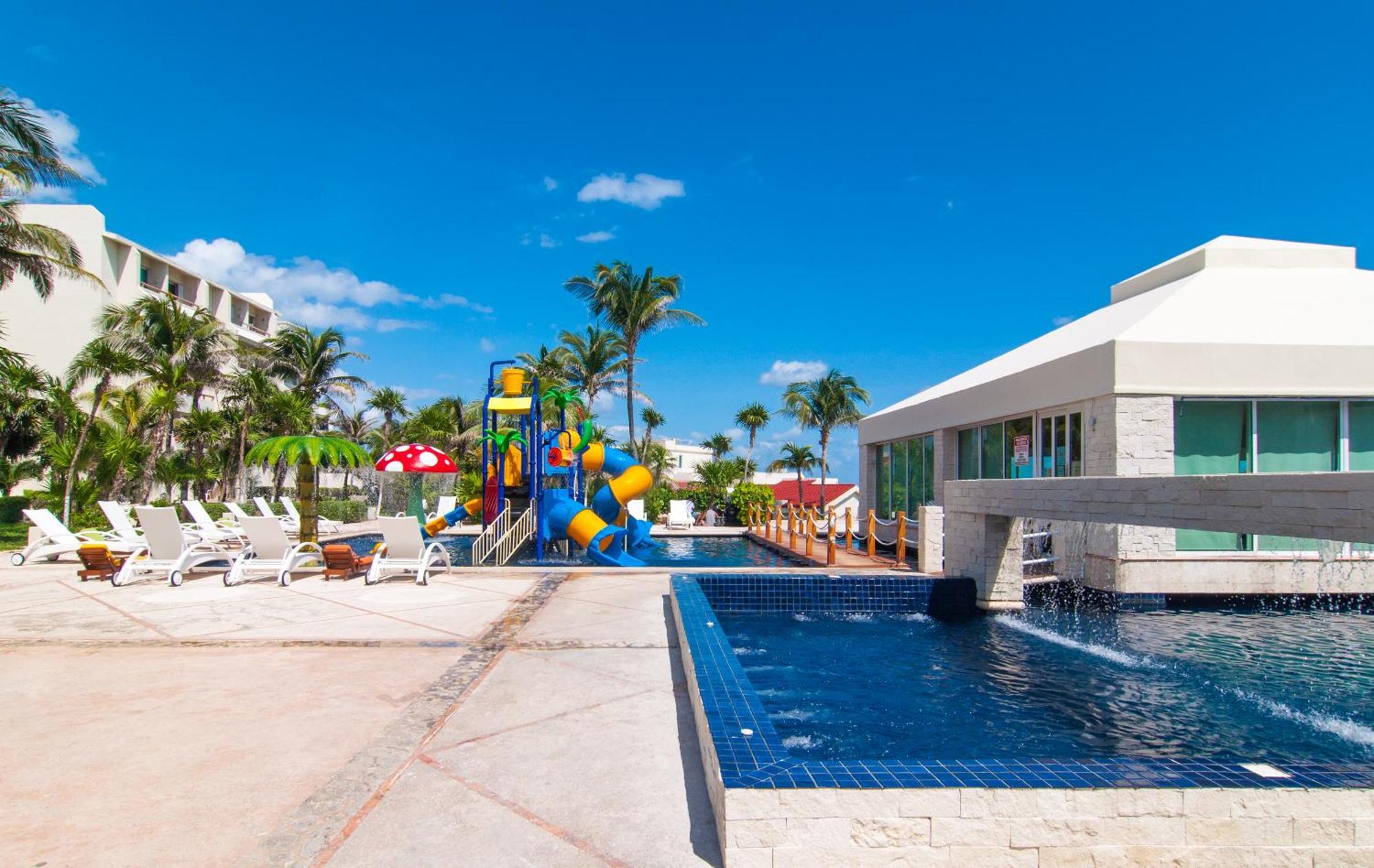 Solymar Condo Beach Resort By Casago Cancun Exterior photo