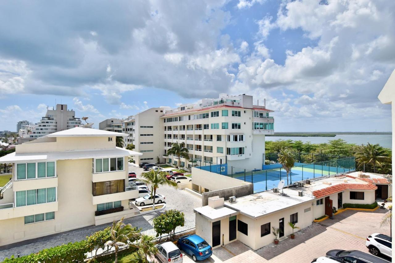 Solymar Condo Beach Resort By Casago Cancun Exterior photo