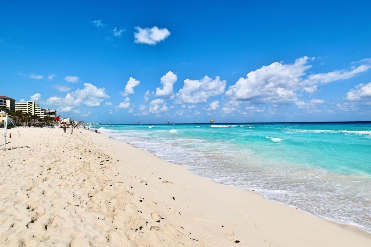 Solymar Condo Beach Resort By Casago Cancun Exterior photo