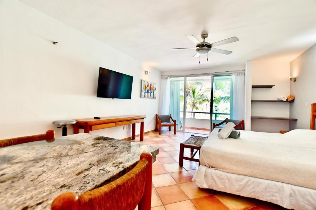 Solymar Condo Beach Resort By Casago Cancun Exterior photo