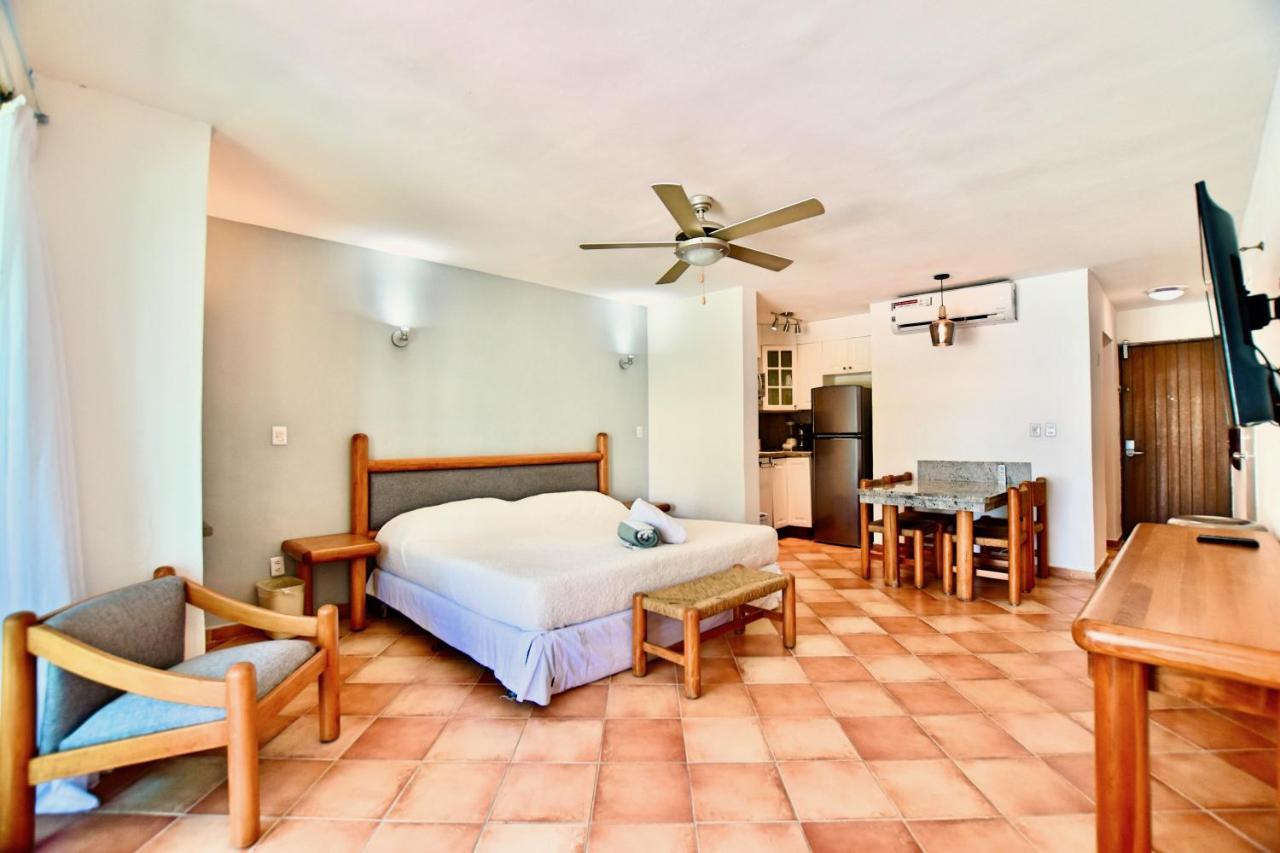 Solymar Condo Beach Resort By Casago Cancun Exterior photo
